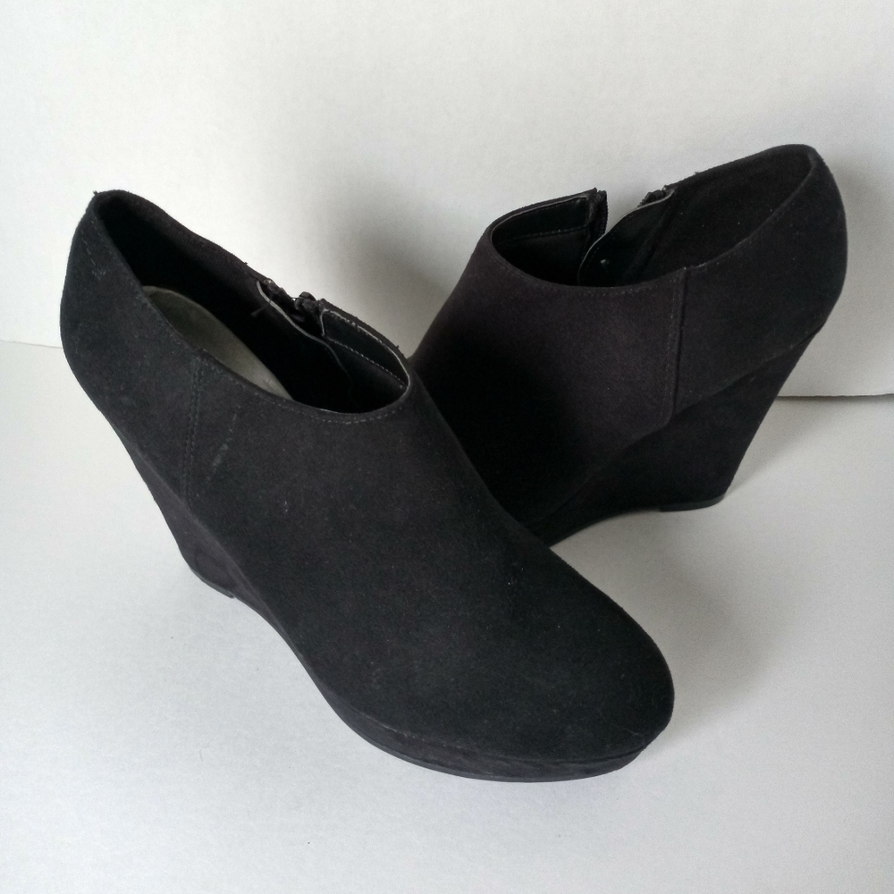 XAPPEAL BLACK  ANKLE Wedge BOOTIES
